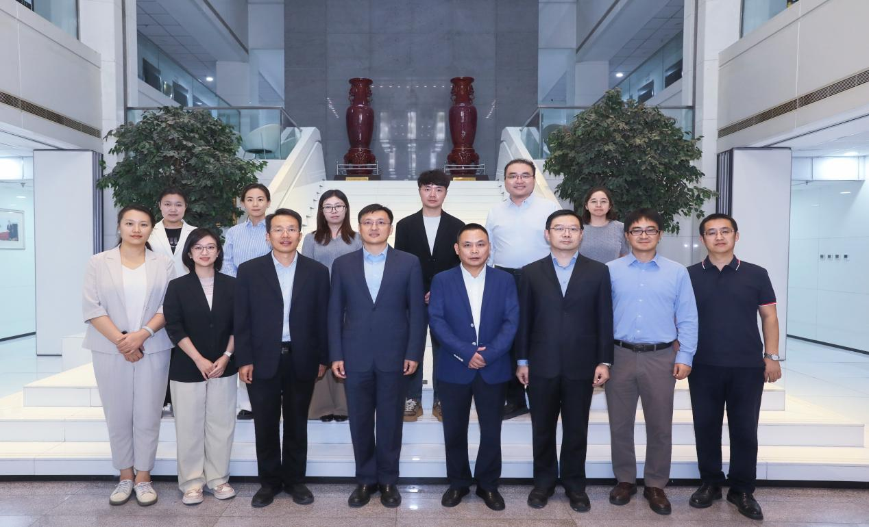 清华园里的公益之约 剑南春为强国青年注入成长力量 清华园里的公益之约 剑南春为强国青年注入成长力量